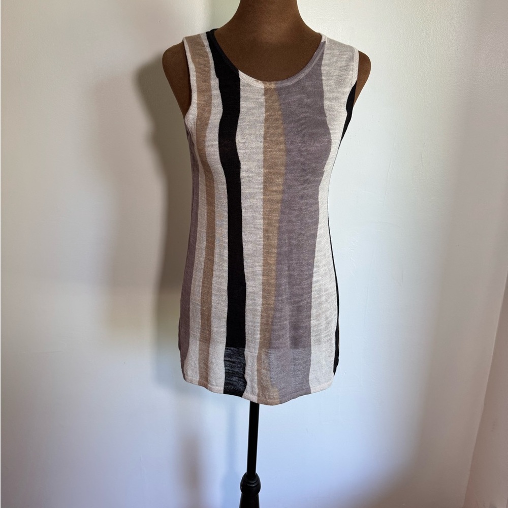 MarlaWynne Fitted Gray and Cream Tank Top